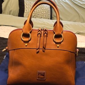 EUC Dooney & Bourke Florentine Cameron Satchel